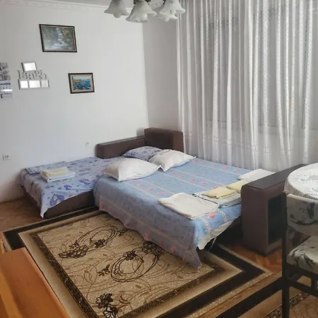 стоянови * פרימורסקו