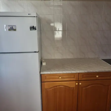 стоянови דירה